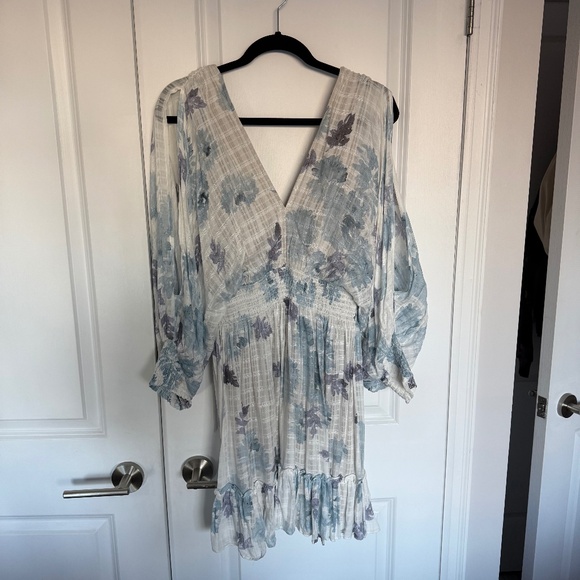 Above the knee dress - Picture 1 of 3